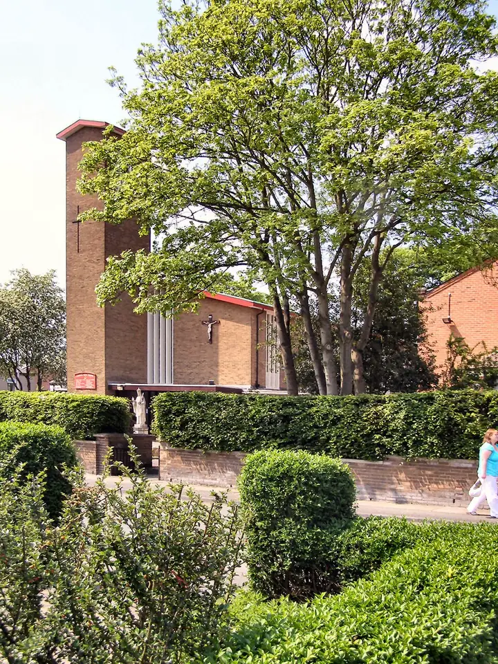 Photograph of Christ the King, Walkden