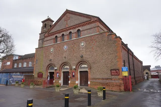 Photograph of Church of Saints Michael and Martin, Hounslow