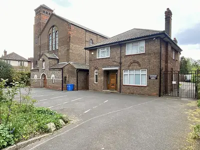 Our Lady of Lourdes, Lee