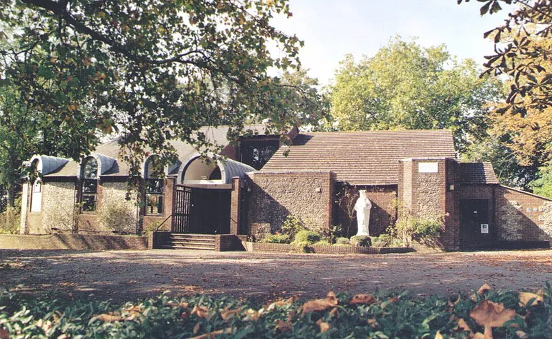 Photograph of Our Lady Queen of Apostles, Bishops Waltham