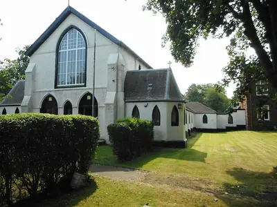 Saint James' Church, Renfrew