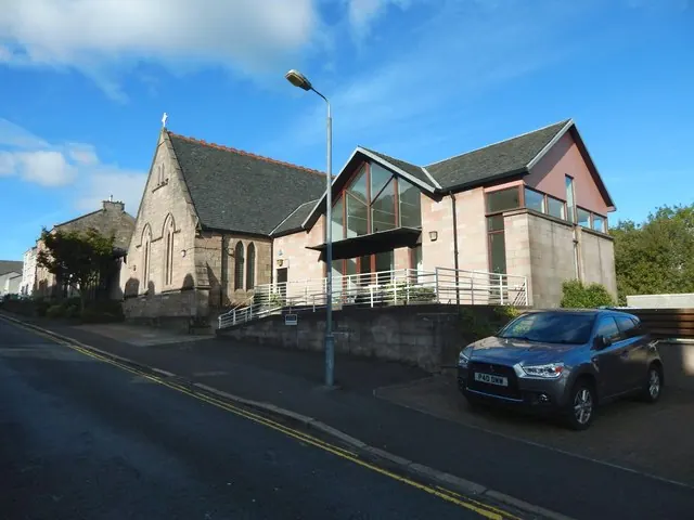 Photograph of Saint Ninian's Church, Gourock