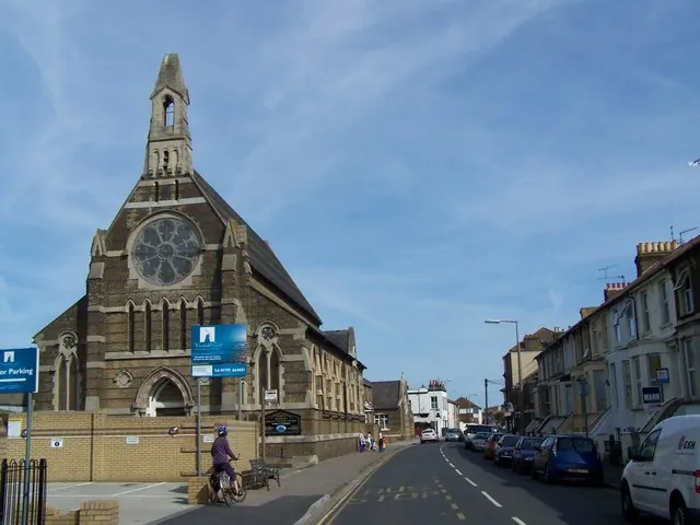 Photograph of St Henry and St Elizabeth, Sheppey