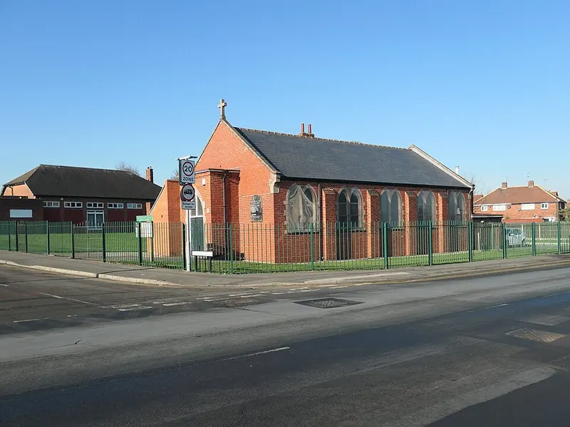 Photograph of St Joseph and St Teresa, Woodlands