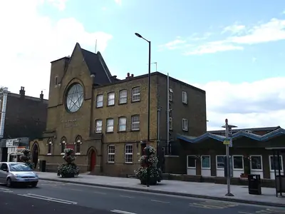 St Margaret and All Saints, Canning Town