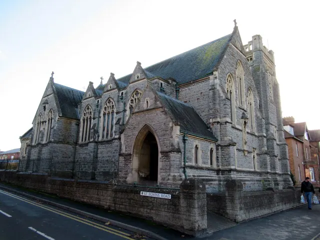 Photograph of St Mary and St Egwin