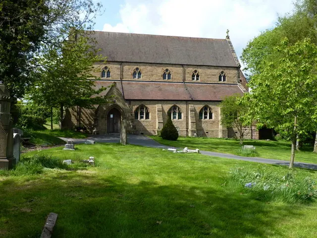 Photograph of St Mary - Madeley
