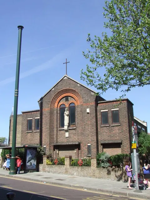 Photograph of St Matthew, Norwood (West)